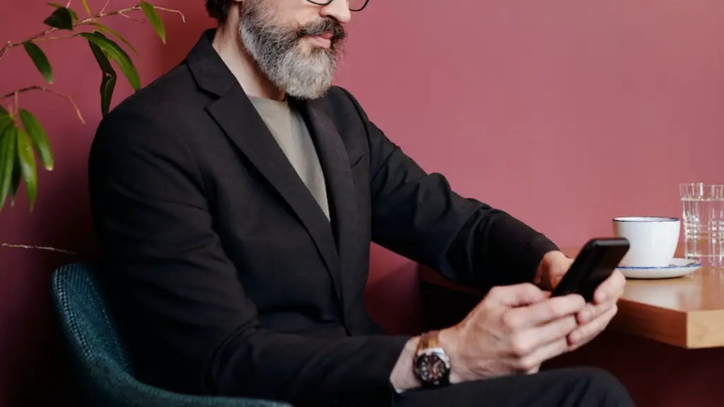 Can i wash my beard with water everyday?